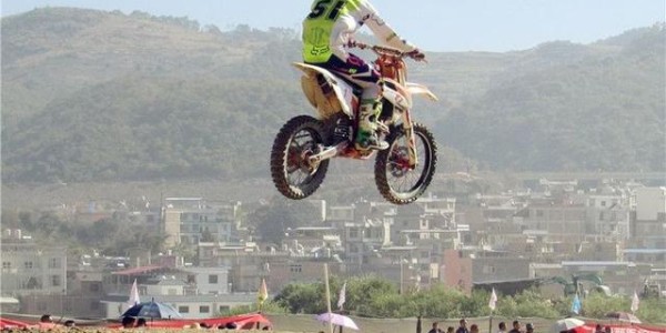  快攻战术盛行，速度与激情碰撞火花