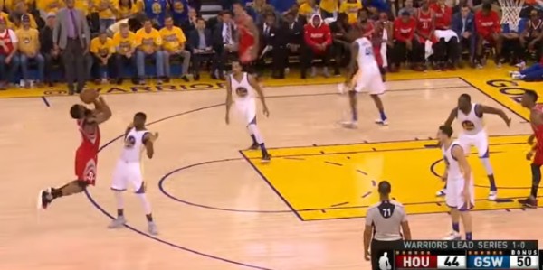  罚球线上稳如泰山锁定比赛胜局