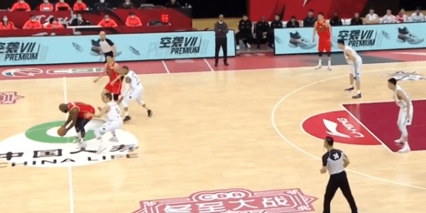  篮球裁判新规实施，防守三秒规则收紧