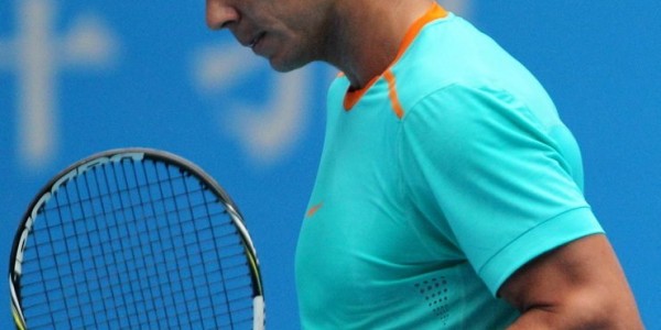  纳达尔伤愈复出首秀告捷展现王者风范