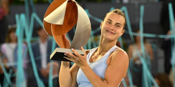  斯维亚泰克连胜纪录延续，罗兰加洛斯展风采