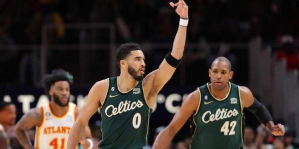  老鹰特雷杨三分雨浇灭活塞反扑