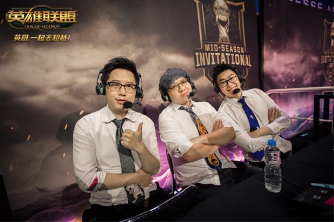  电竞解说金句频出，激情呐喊点燃观众热血  