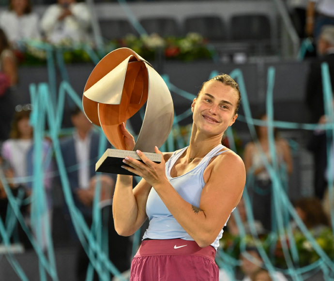  斯维亚泰克连胜纪录延续，罗兰加洛斯展风采