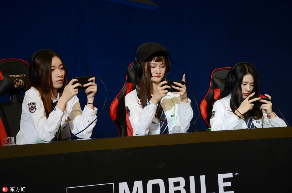  电竞女子战队崛起展现巾帼风采  
