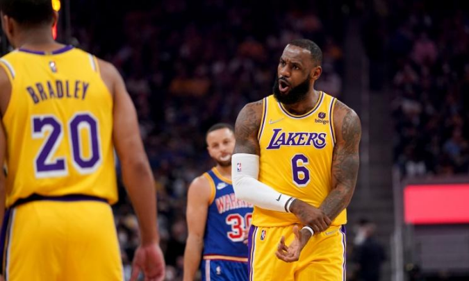  詹姆斯里程碑之夜，湖人擒获国王迎五连胜