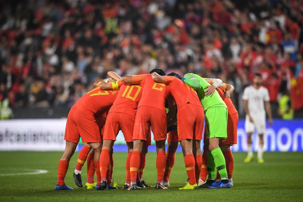  曼联复兴之路客场战胜强敌