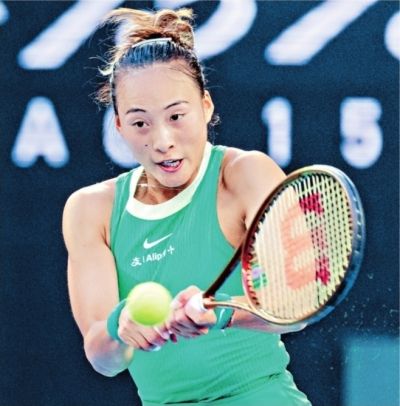  中国金花郑钦文突破，首进大满贯八强