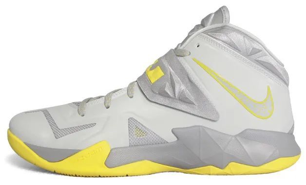  球鞋科技升级，助力球员突破极限