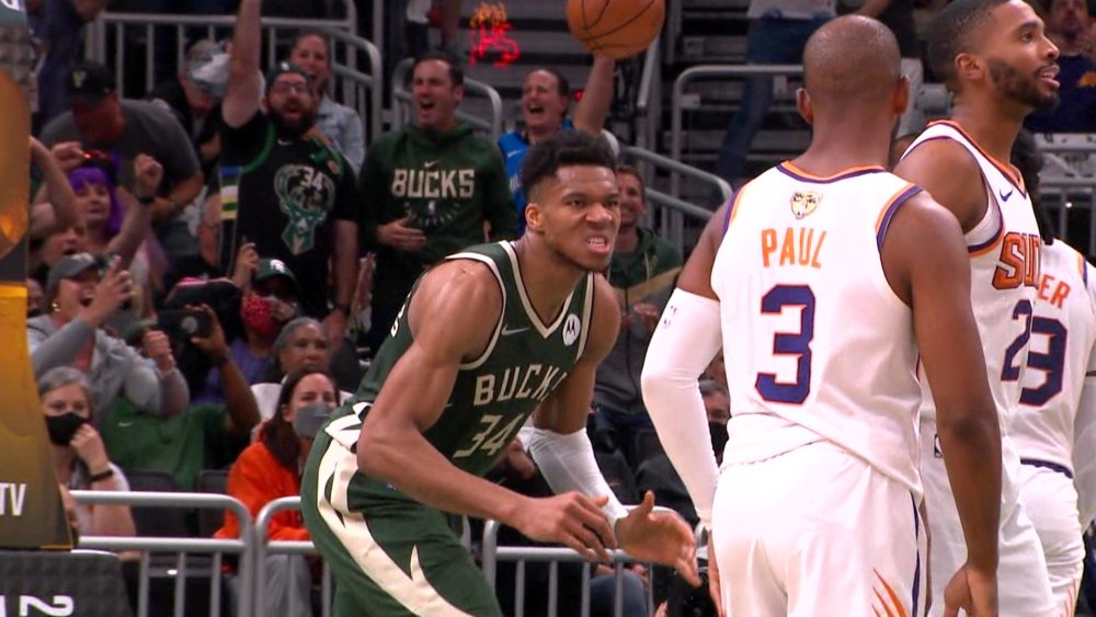  字母哥暴扣统治内线，雄鹿轻取魔术获连胜